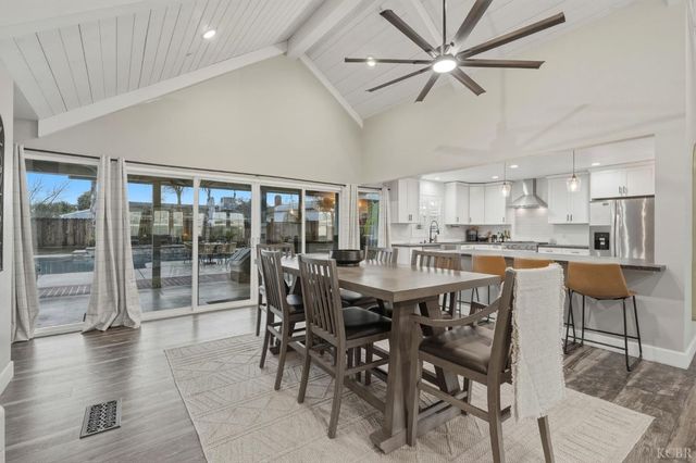 1145 Campus Drive, Hanford, CA 93230