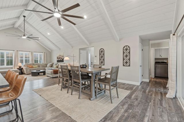 1145 Campus Drive, Hanford, CA 93230