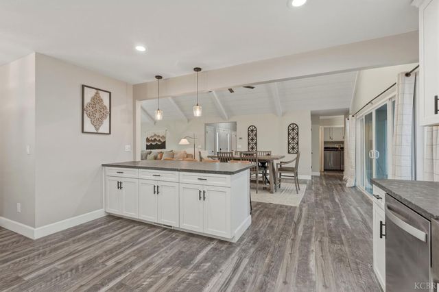 1145 Campus Drive, Hanford, CA 93230