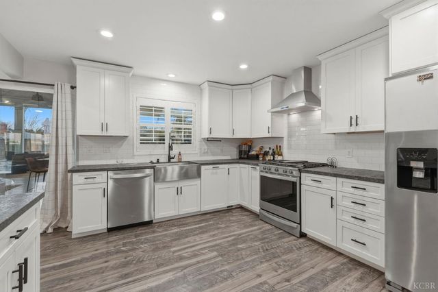 1145 Campus Drive, Hanford, CA 93230