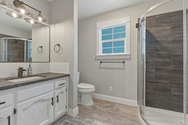 1145 Campus Drive, Hanford, CA 93230