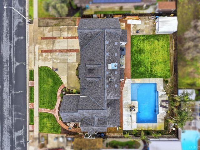 1145 Campus Drive, Hanford, CA 93230