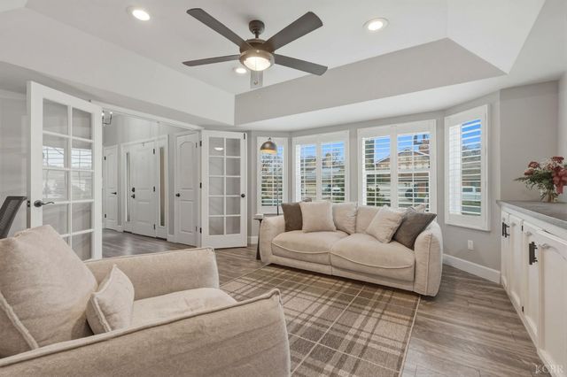 1145 Campus Drive, Hanford, CA 93230