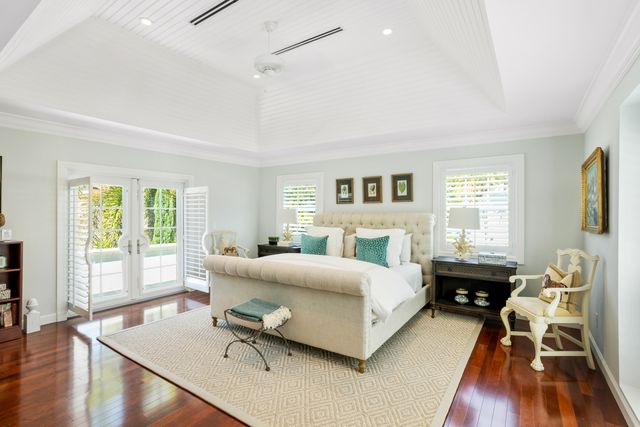 327 Arabian Road, Palm Beach, FL 33480
