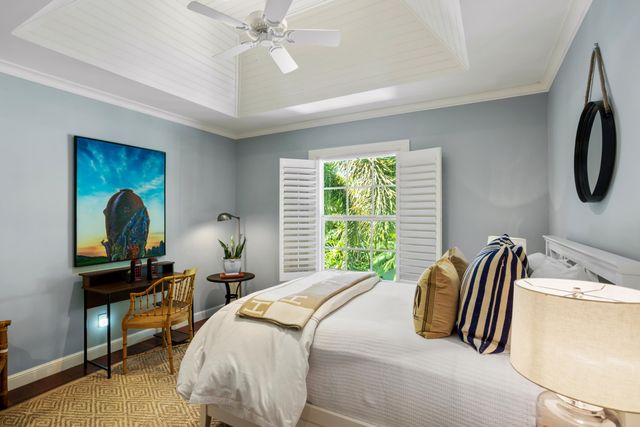 327 Arabian Road, Palm Beach, FL 33480
