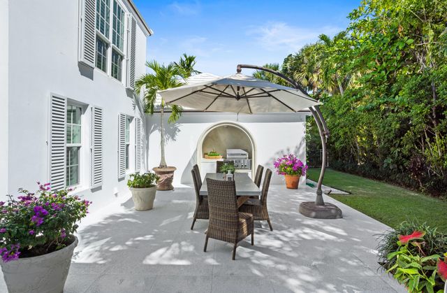 327 Arabian Road, Palm Beach, FL 33480