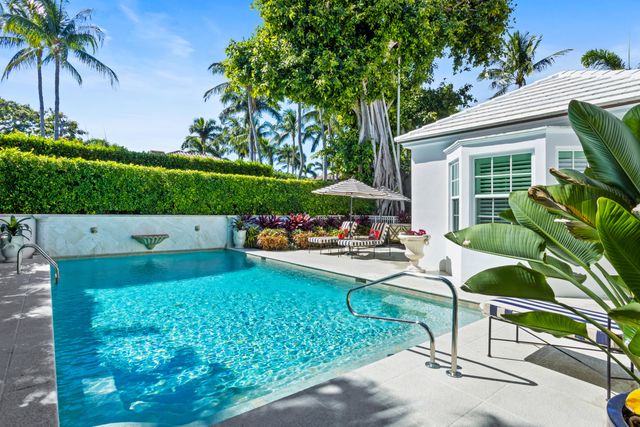 327 Arabian Road, Palm Beach, FL 33480