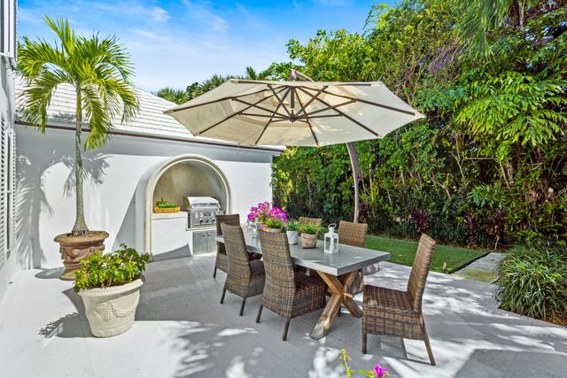 327 Arabian Road, Palm Beach, FL 33480