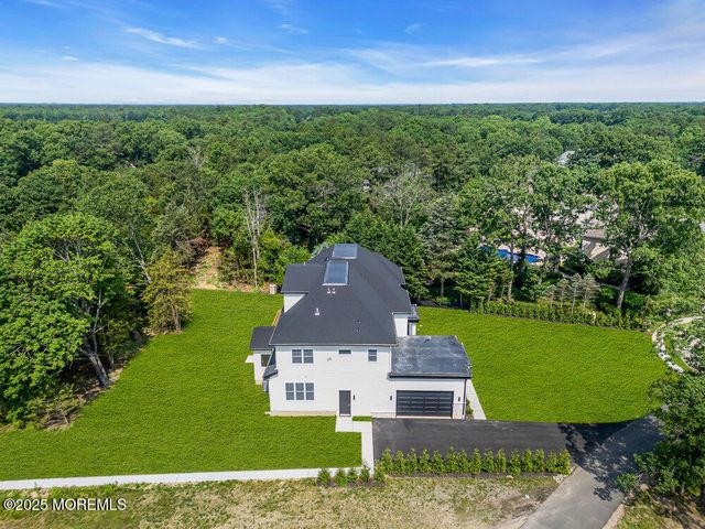 11 Cranberry Harvest Court, Jackson, NJ 08527