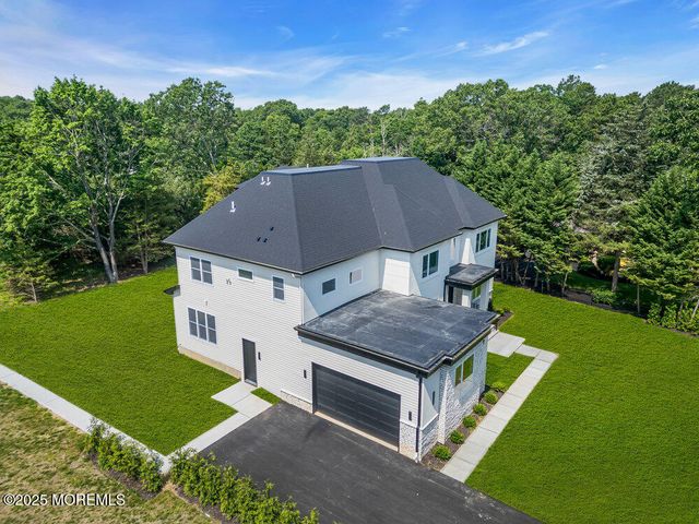 11 Cranberry Harvest Court, Jackson, NJ 08527