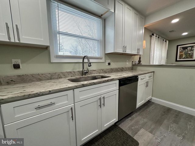 6305 HILLVIEW AVE, Alexandria, VA 22310