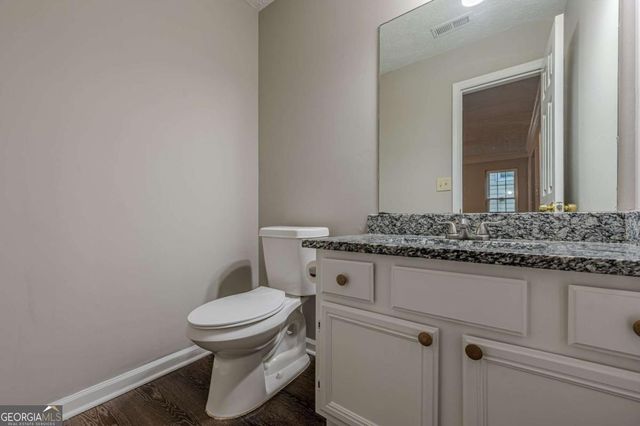 6614 Meadow Green Circle, Peachtree Corners, GA 30092