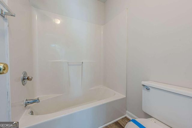 6614 Meadow Green Circle, Peachtree Corners, GA 30092