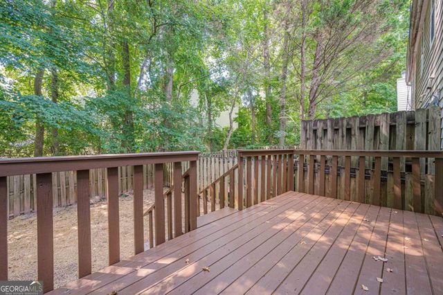 6614 Meadow Green Circle, Peachtree Corners, GA 30092