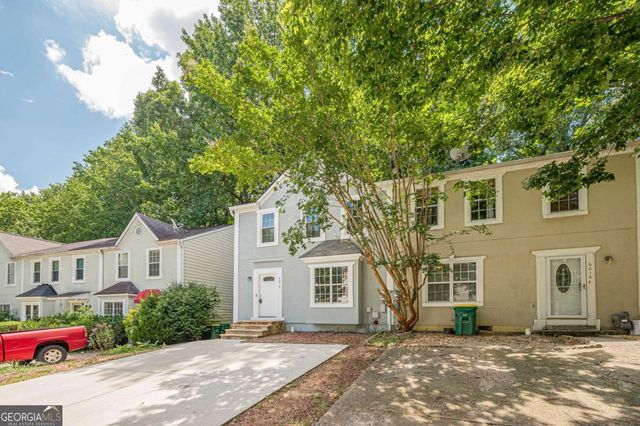 6614 Meadow Green Circle, Peachtree Corners, GA 30092