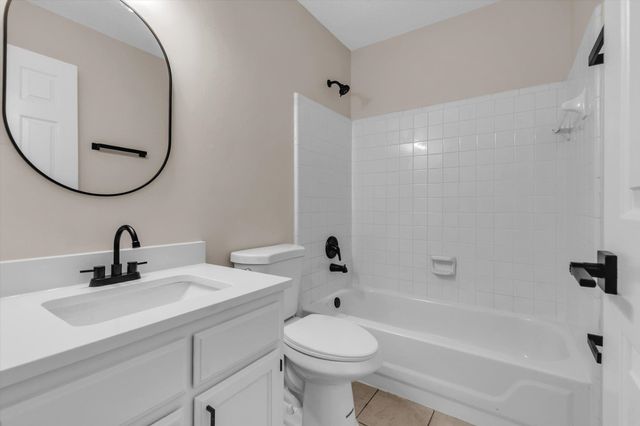 7279 SCHILLING CV E, Memphis, TN 38125