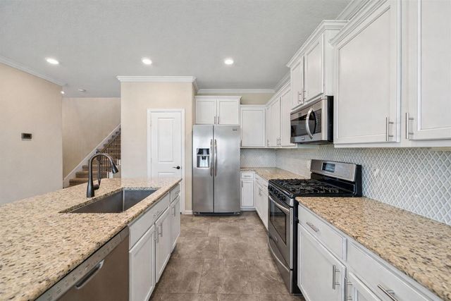 6548 Dream Catcher Lane, Dickinson, TX 77539