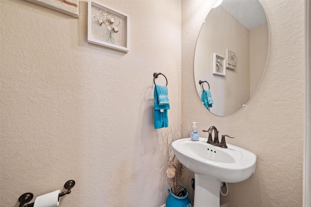 6548 Dream Catcher Lane, Dickinson, TX 77539