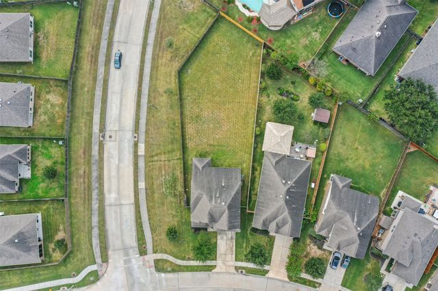 6548 Dream Catcher Lane, Dickinson, TX 77539