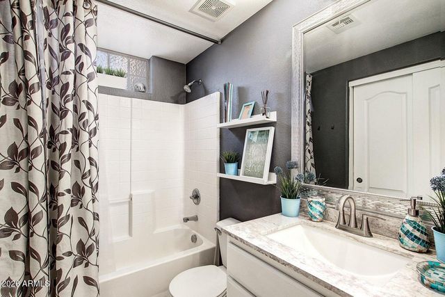 2150 W Alameda Road, Phoenix, AZ 85085