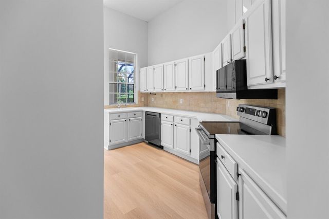 9408 Meadowood Drive, Fort Pierce, FL 34951