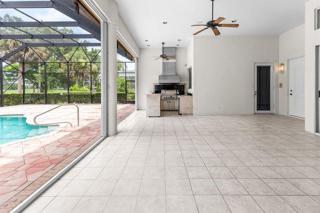 9408 Meadowood Drive, Fort Pierce, FL 34951