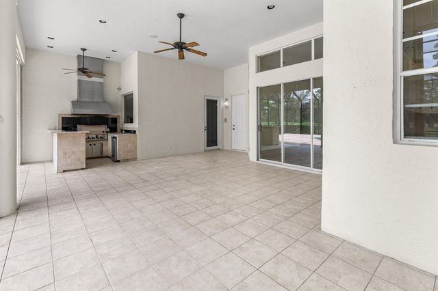 9408 Meadowood Drive, Fort Pierce, FL 34951