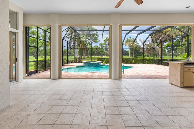 9408 Meadowood Drive, Fort Pierce, FL 34951