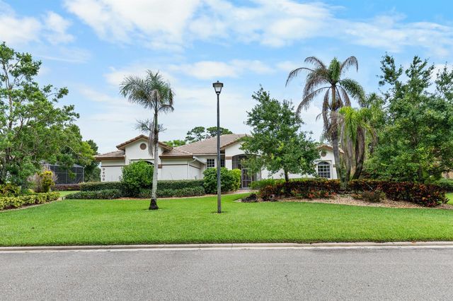 9408 Meadowood Drive, Fort Pierce, FL 34951