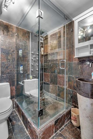 5401 Collins Ave 813, Miami Beach, FL 33140