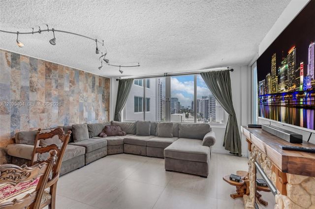 5401 Collins Ave 813, Miami Beach, FL 33140