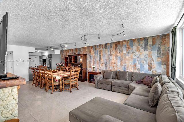 5401 Collins Ave 813, Miami Beach, FL 33140