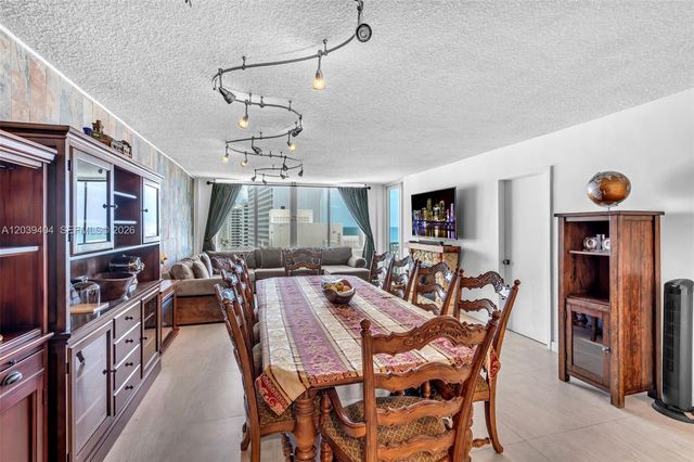 5401 Collins Ave 813, Miami Beach, FL 33140