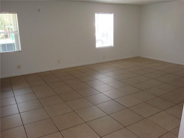 1633 W 28th Street B, Riviera Beach, FL 33404