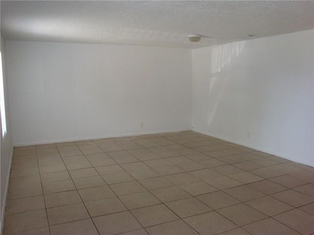 1633 W 28th Street B, Riviera Beach, FL 33404