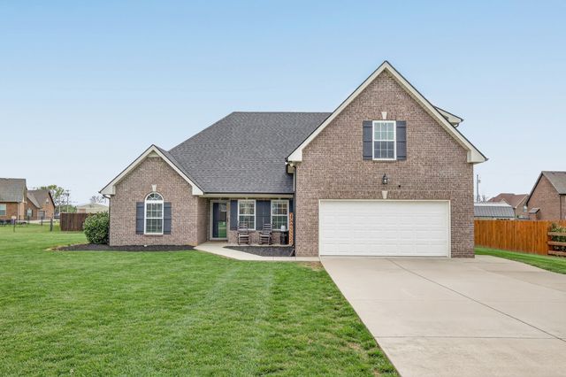 7930 Peridot Cir, Murfreesboro, TN 37127