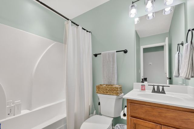 7930 Peridot Cir, Murfreesboro, TN 37127