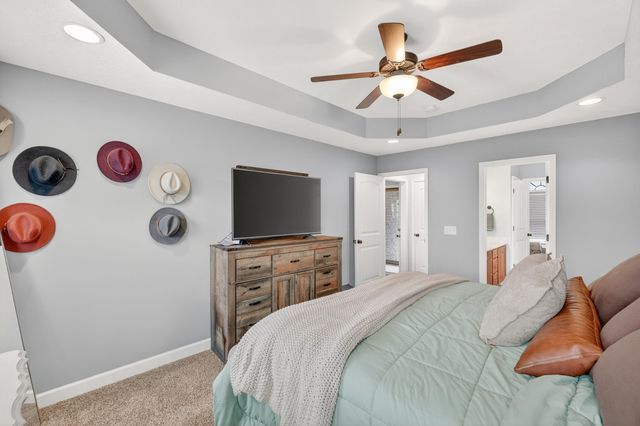 7930 Peridot Cir, Murfreesboro, TN 37127