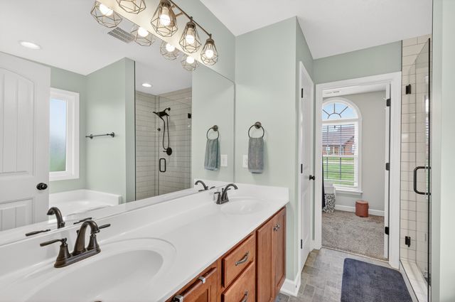 7930 Peridot Cir, Murfreesboro, TN 37127