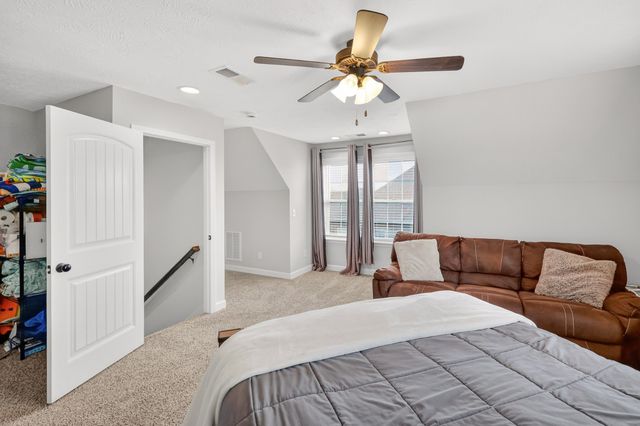 7930 Peridot Cir, Murfreesboro, TN 37127