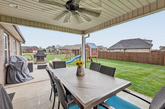 7930 Peridot Cir, Murfreesboro, TN 37127