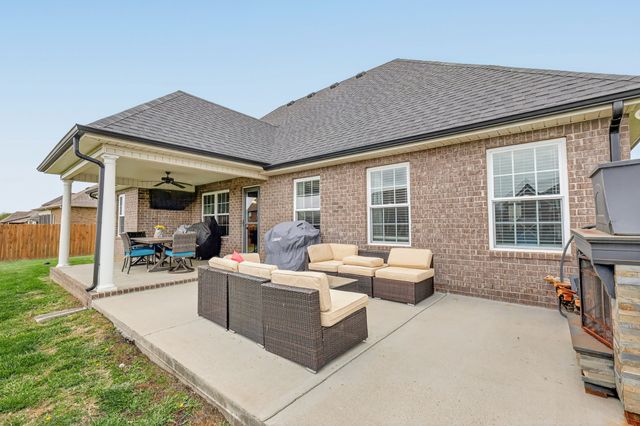 7930 Peridot Cir, Murfreesboro, TN 37127