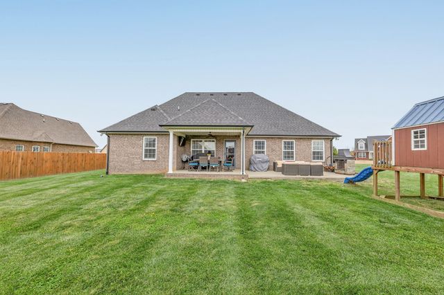 7930 Peridot Cir, Murfreesboro, TN 37127