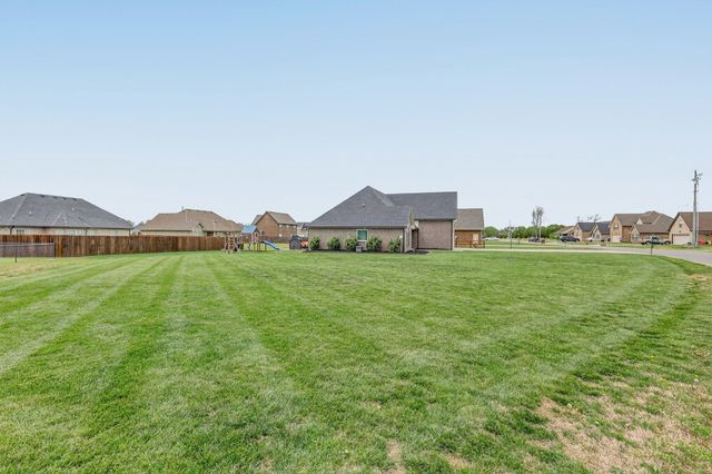 7930 Peridot Cir, Murfreesboro, TN 37127