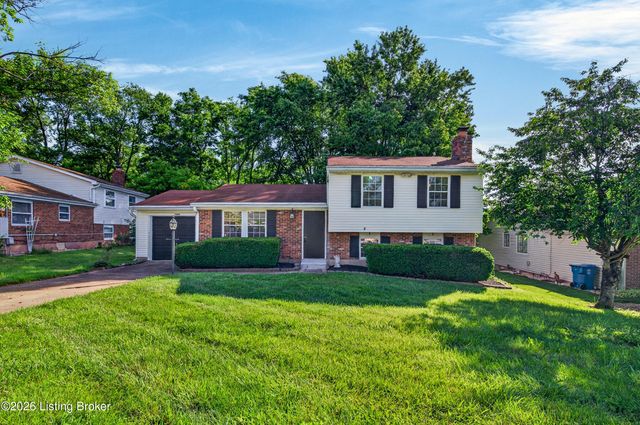 7005 Apple Orchard Ln, Crestwood, KY 40014