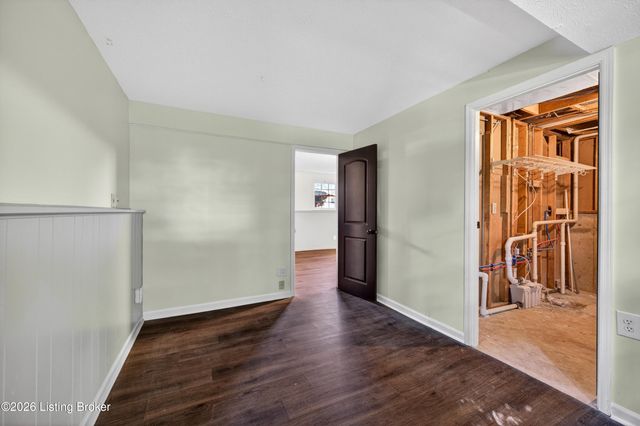 7005 Apple Orchard Ln, Crestwood, KY 40014