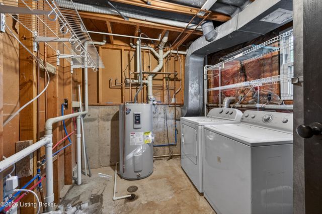 7005 Apple Orchard Ln, Crestwood, KY 40014