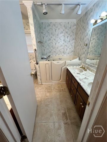 127 Pine Grove Drive, Savannah, GA 31419