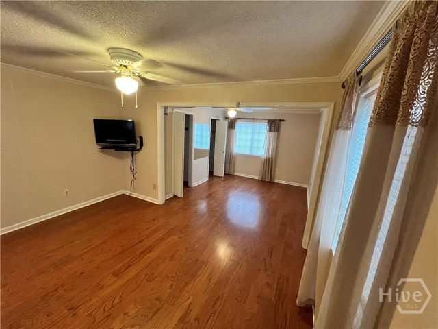 127 Pine Grove Drive, Savannah, GA 31419