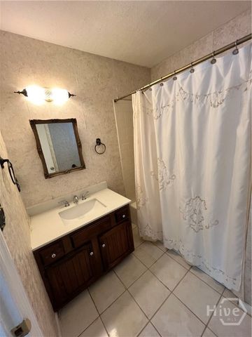 127 Pine Grove Drive, Savannah, GA 31419